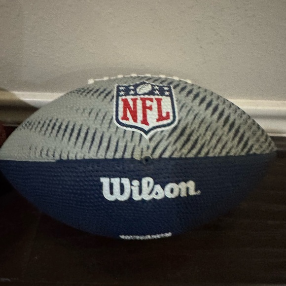 DALLAS COWBOYS! Wilson Navy and Gray NFL Football - Picture 5 of 5